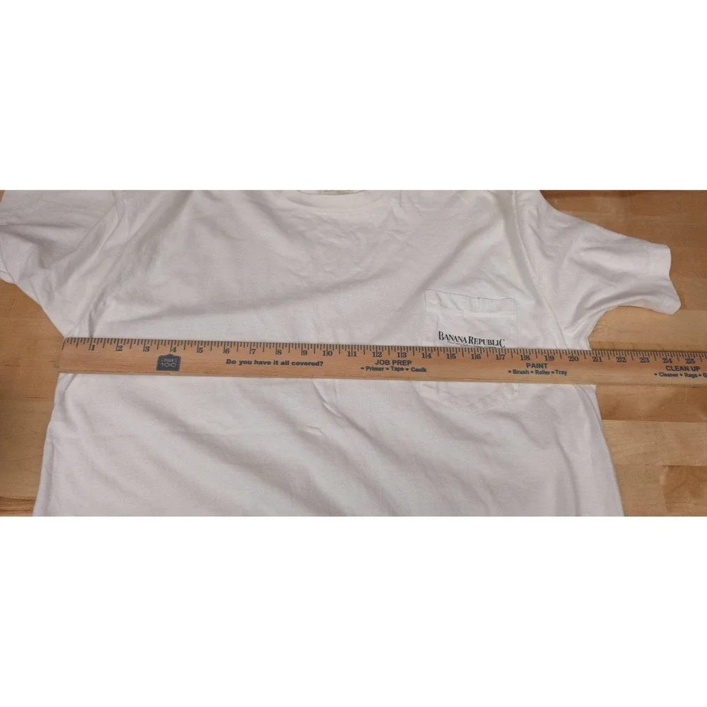 Banana Republic Medium Vintage 80s Pocket T White Shirt Lizard Map Outdoors USA
